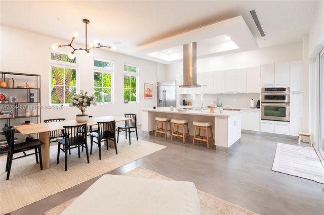 533 Anastasia Ave 533, Coral Gables, FL 33134