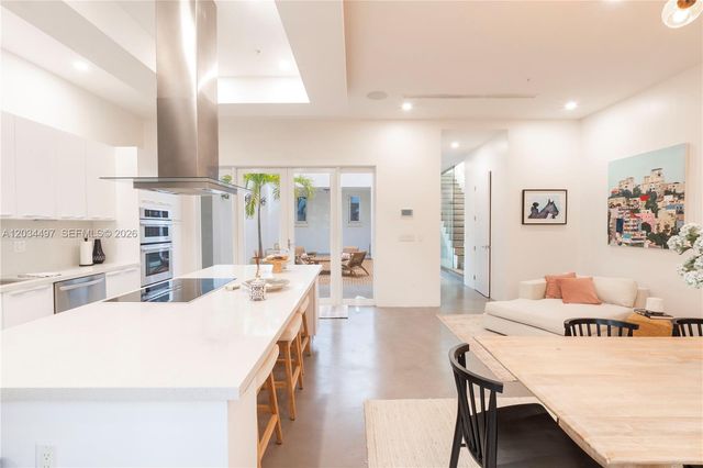 533 Anastasia Ave 533, Coral Gables, FL 33134