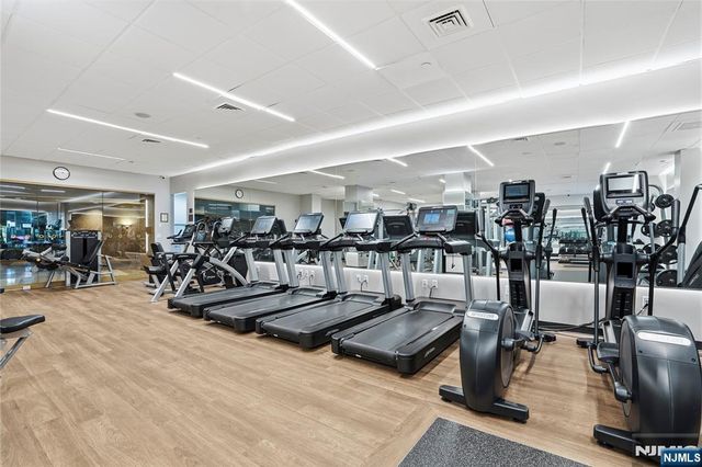 1512 Palisade Avenue 14R, Fort Lee, NJ 07024