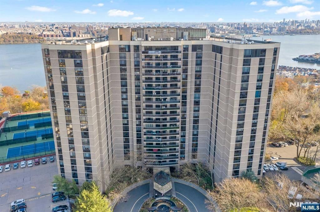 1512 Palisade Avenue 14R, Fort Lee, NJ 07024