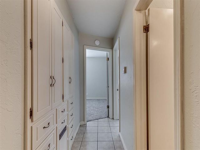 111 Oakside Drive, Moore, OK 73160