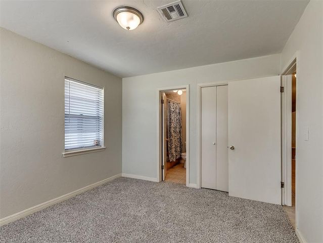 111 Oakside Drive, Moore, OK 73160