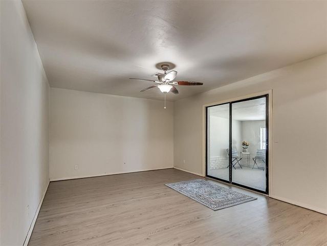 111 Oakside Drive, Moore, OK 73160