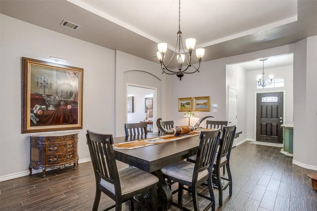 1013 Linden Drive, Burleson, TX 76028