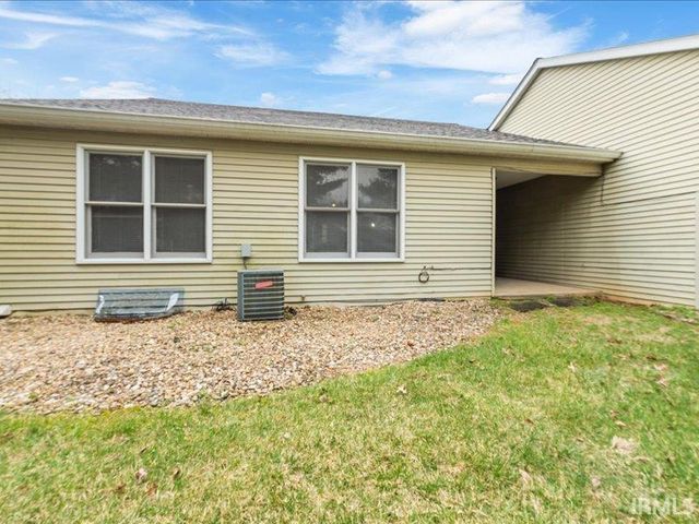 3811 S Pepper Chase, Bloomington, IN 47401