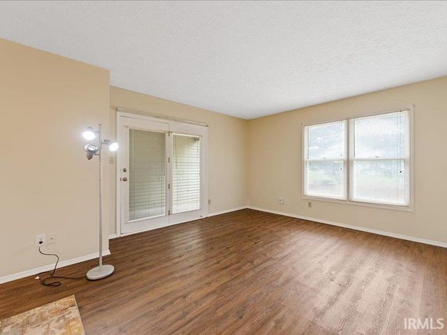 3811 S Pepper Chase, Bloomington, IN 47401