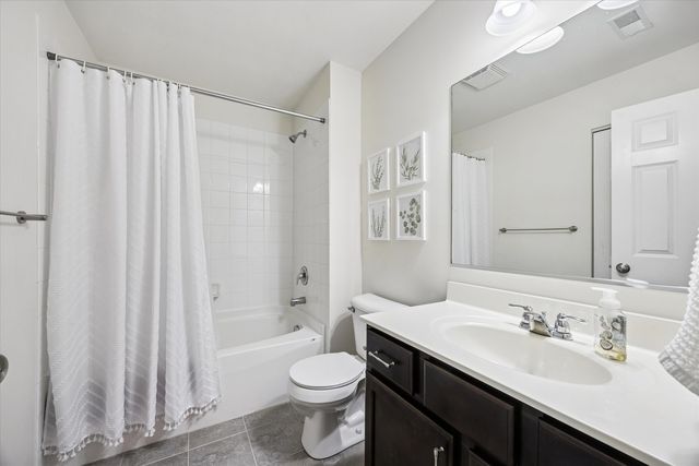 12648 Brighton Drive, Lemont, IL 60439