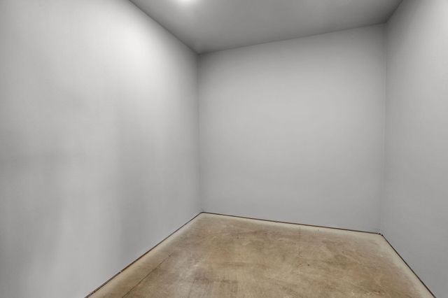 1834 S Black Cat Road, Joplin, MO 64801