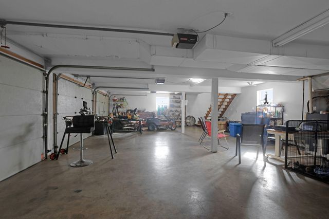 1834 S Black Cat Road, Joplin, MO 64801