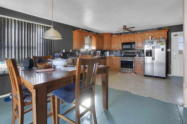 1834 S Black Cat Road, Joplin, MO 64801