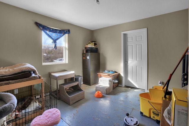 1834 S Black Cat Road, Joplin, MO 64801