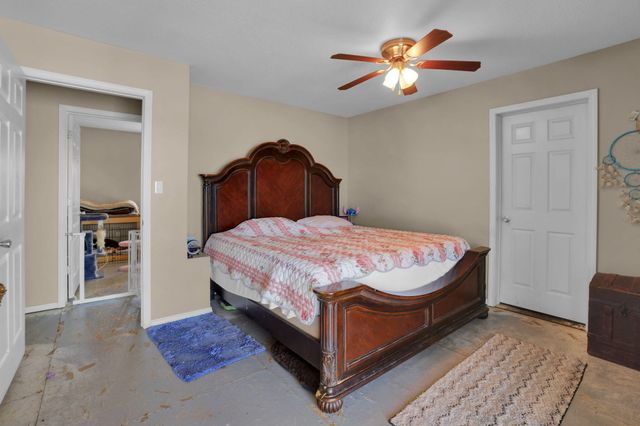 1834 S Black Cat Road, Joplin, MO 64801