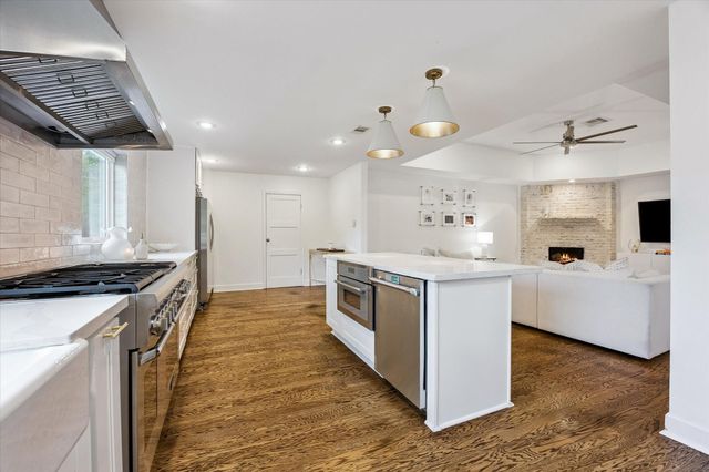 2503 Stoney Brook Drive, Houston, TX 77063