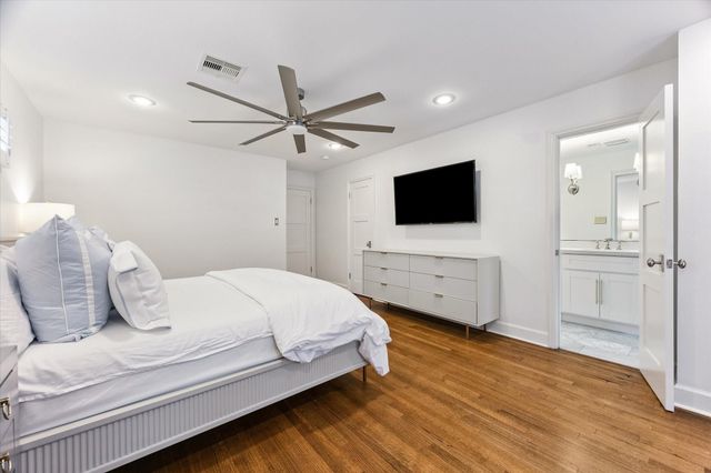 2503 Stoney Brook Drive, Houston, TX 77063