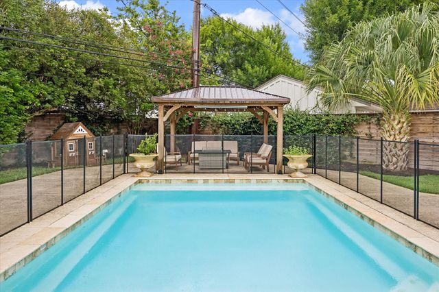 2503 Stoney Brook Drive, Houston, TX 77063