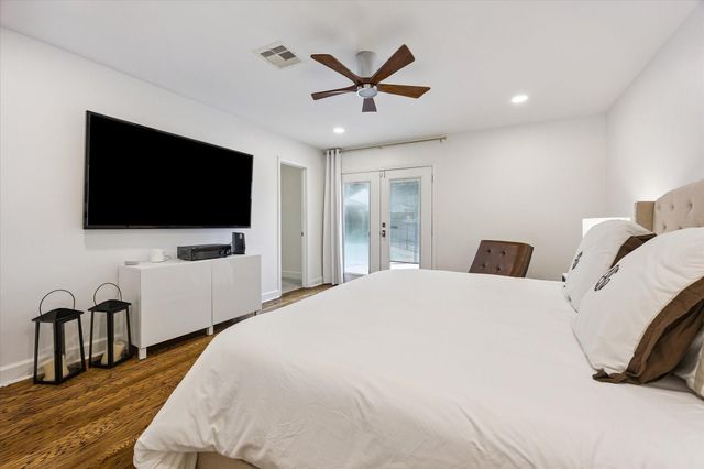 2503 Stoney Brook Drive, Houston, TX 77063