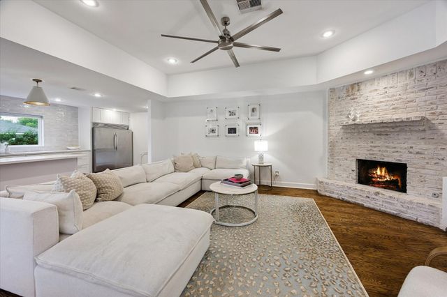 2503 Stoney Brook Drive, Houston, TX 77063