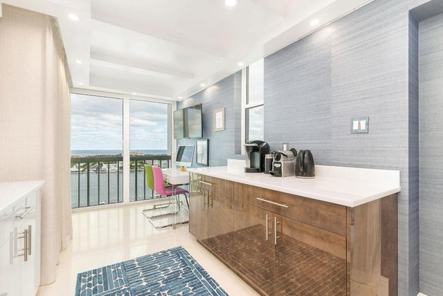 400 N Flagler Drive Ph C6, West Palm Beach, FL 33401