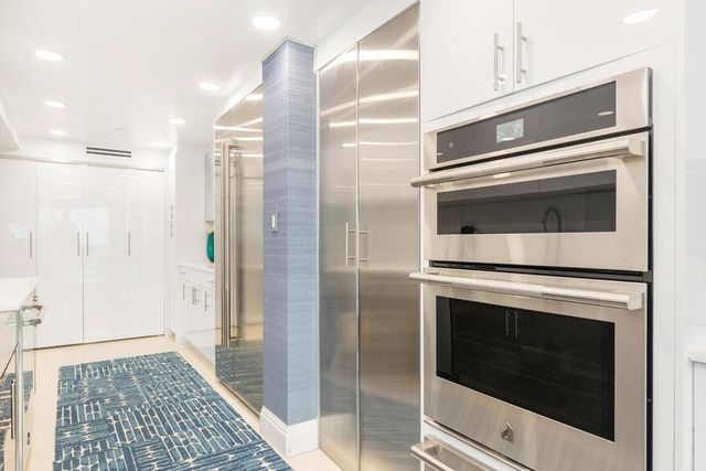 400 N Flagler Drive Ph C6, West Palm Beach, FL 33401