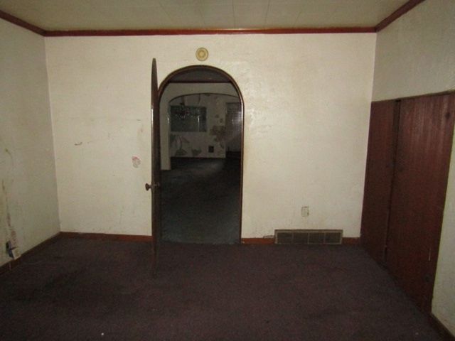 7343 Burton St, Swissvale, PA 15218