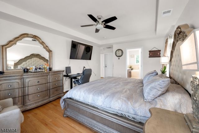 6 Jacob Way, Lopatcong Twp., NJ 08865