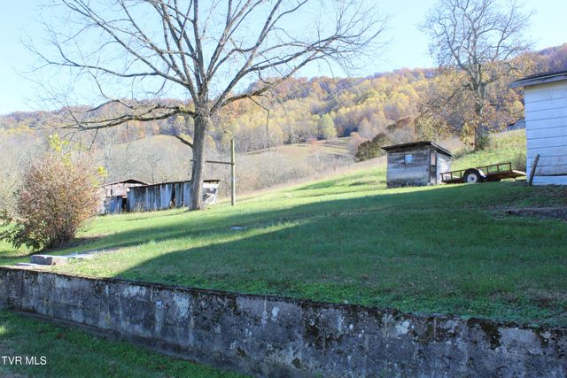 215 Autumn Drive, Pennington Gap, VA 24277