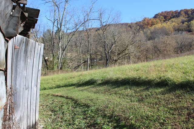 215 Autumn Drive, Pennington Gap, VA 24277