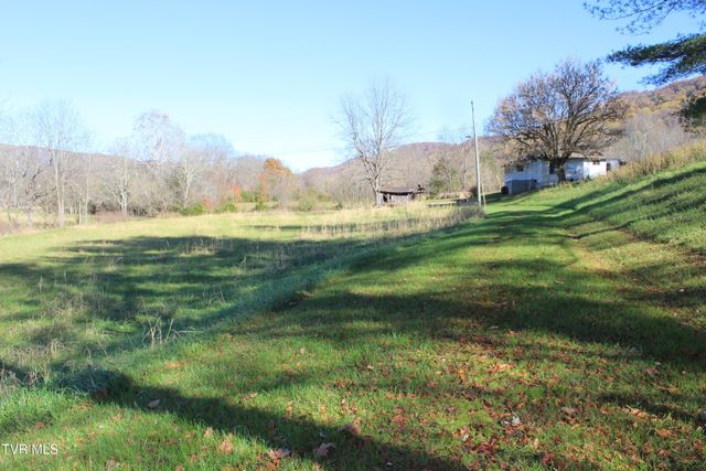 215 Autumn Drive, Pennington Gap, VA 24277