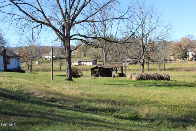 215 Autumn Drive, Pennington Gap, VA 24277