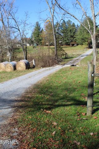 215 Autumn Drive, Pennington Gap, VA 24277