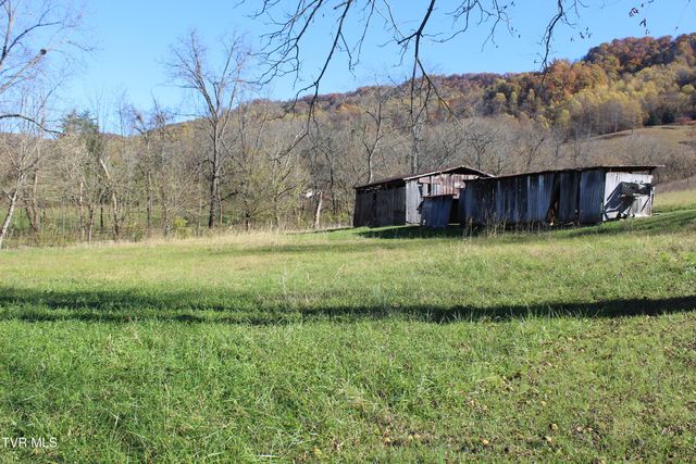 215 Autumn Drive, Pennington Gap, VA 24277
