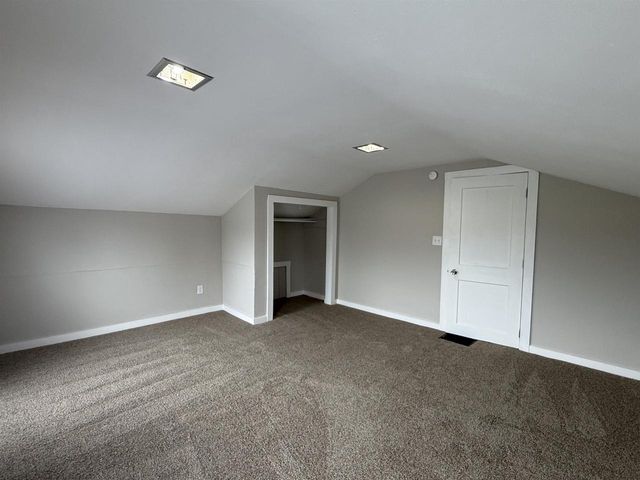 221 Center Avenue, Janesville, WI 53548