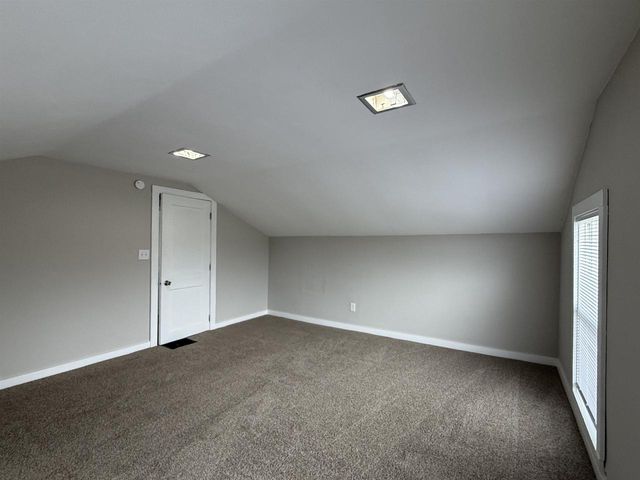 221 Center Avenue, Janesville, WI 53548