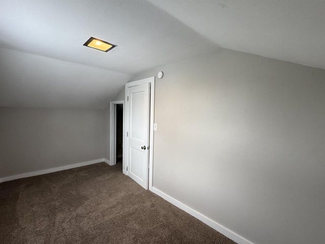 221 Center Avenue, Janesville, WI 53548
