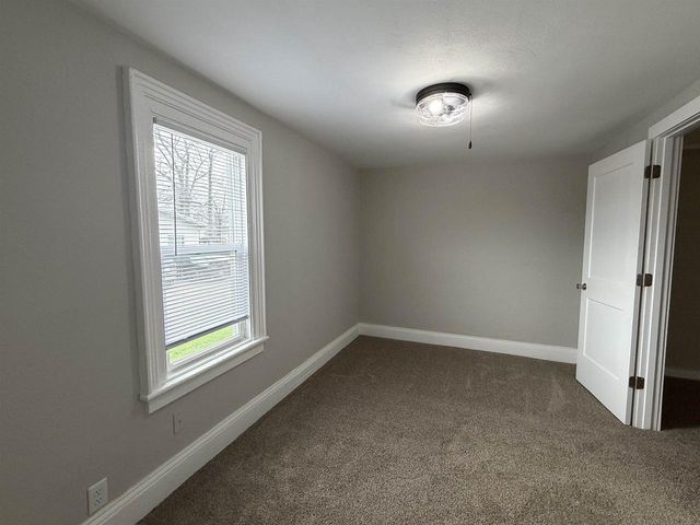 221 Center Avenue, Janesville, WI 53548