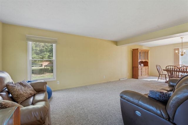 1010 Tomahawk Lane, Niles, MI 49120