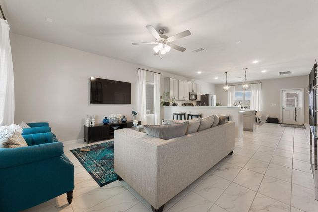 311 Charter Oak DR, Hutto, TX 78634