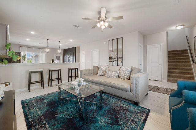 311 Charter Oak DR, Hutto, TX 78634