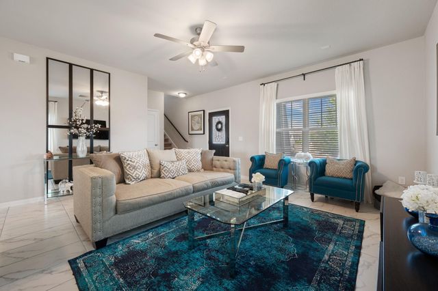 311 Charter Oak DR, Hutto, TX 78634