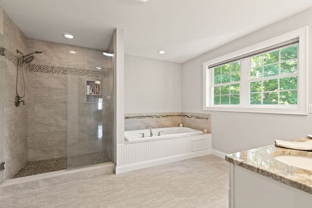 162 East St, Sharon, MA 02067