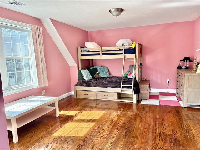 162 East St, Sharon, MA 02067