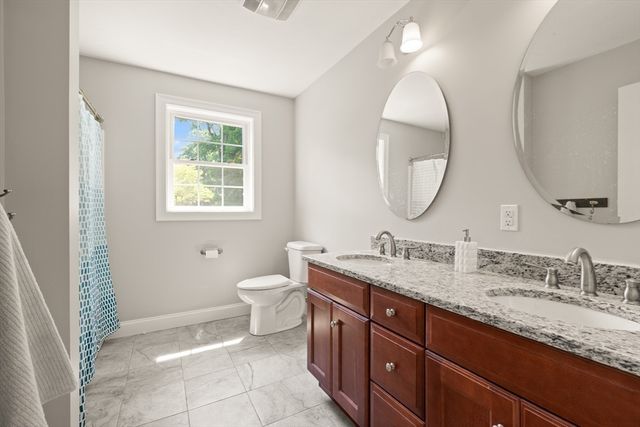 162 East St, Sharon, MA 02067