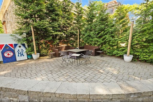 162 East St, Sharon, MA 02067