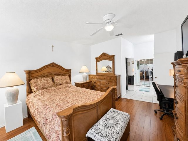 5608 37TH STREET E 26, Bradenton, FL 34203
