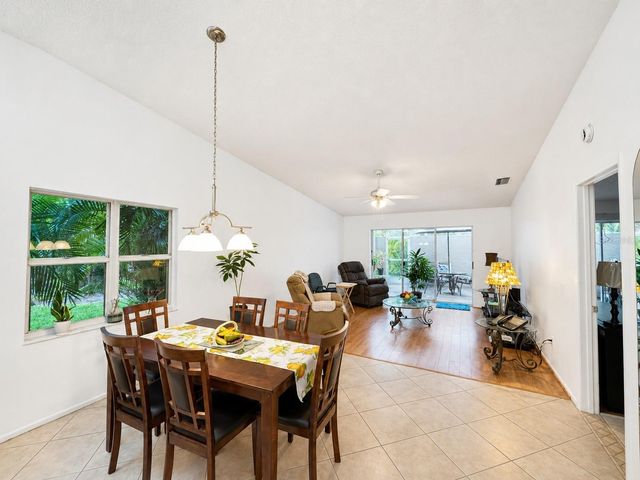 5608 37TH STREET E 26, Bradenton, FL 34203