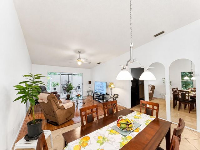 5608 37TH STREET E 26, Bradenton, FL 34203