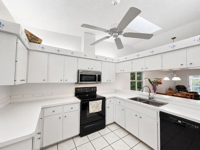 5608 37TH STREET E 26, Bradenton, FL 34203