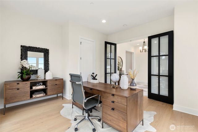 11616 SE 47th Place, Bellevue, WA 98006