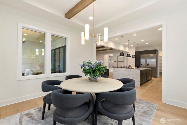 11616 SE 47th Place, Bellevue, WA 98006