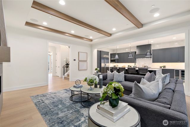 11616 SE 47th Place, Bellevue, WA 98006